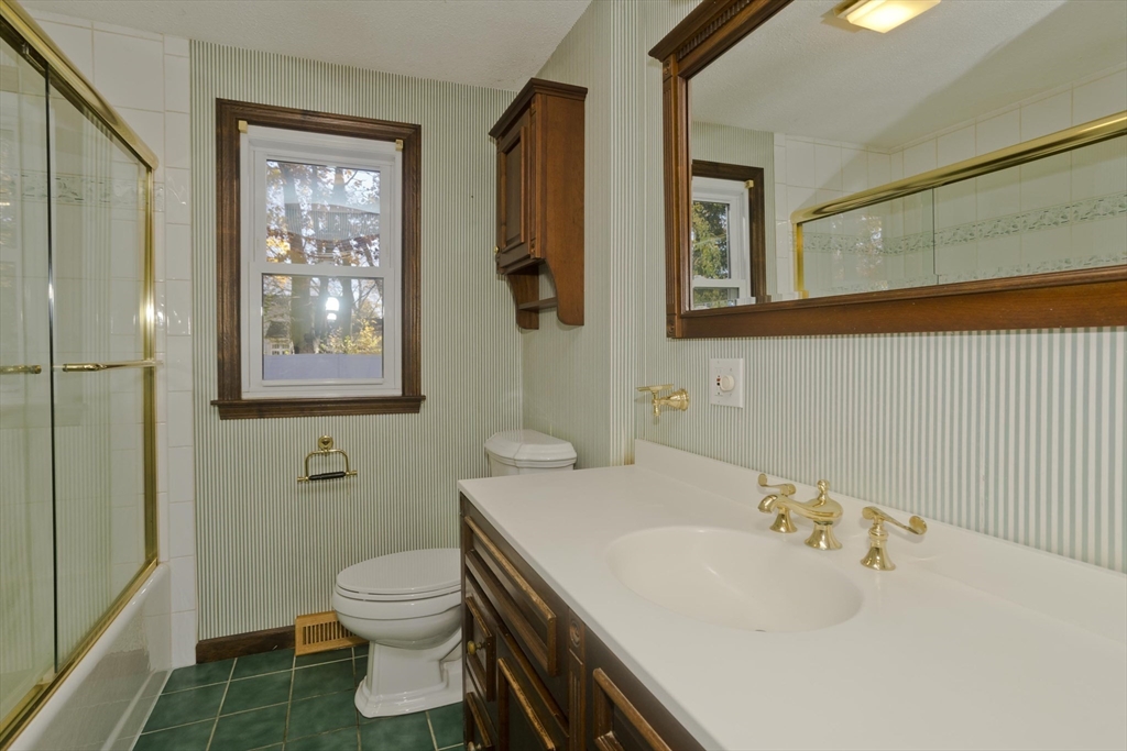 134 Mallard Circle Agawam, MA 01001 - Photo 26 of 36 a bathroom with a sink toilet and shower