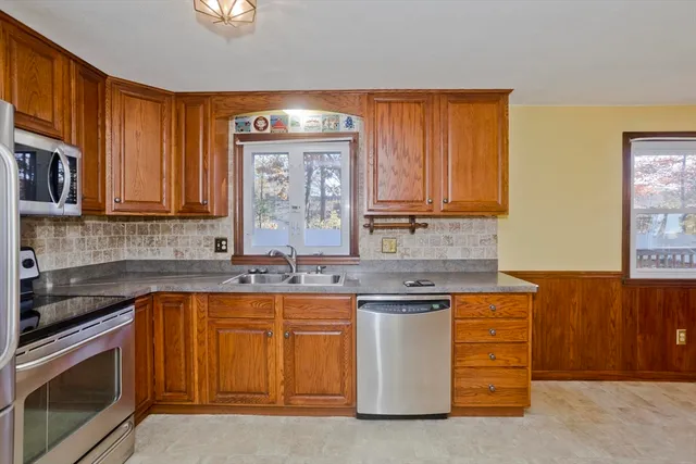 $299,900 | 134 Mallard Circle, Agawam, MA 01001