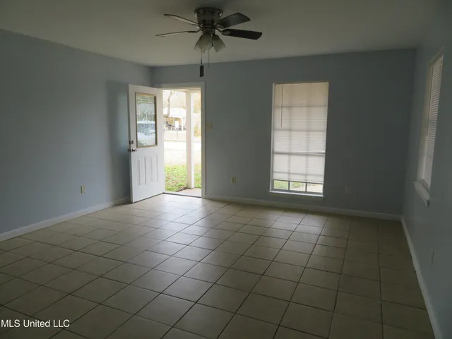 $1,500 | 16205 Bordeaux Drive, Biloxi, MS 39532