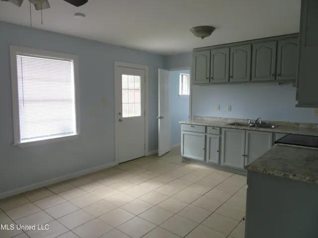 $1,500 | 16205 Bordeaux Drive, Biloxi, MS 39532