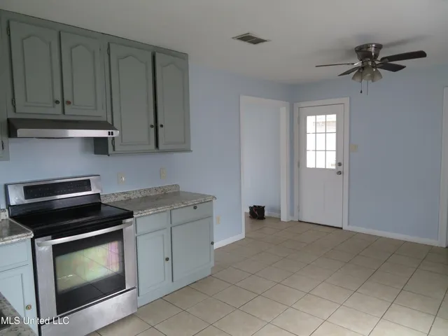 $1,500 | 16205 Bordeaux Drive, Biloxi, MS 39532