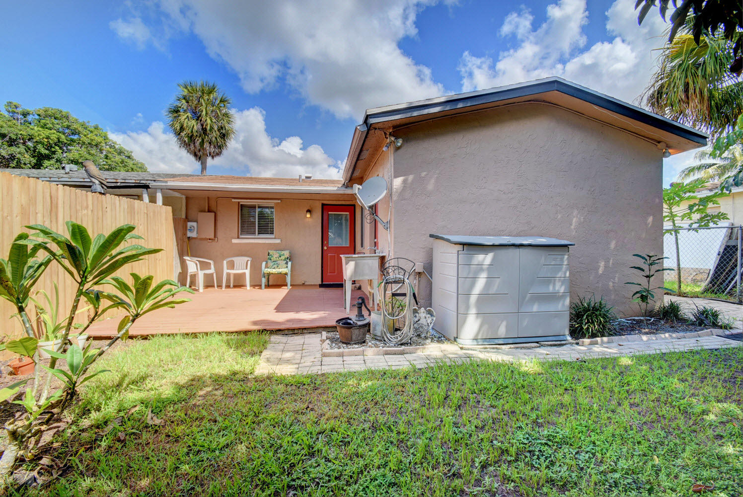 9540 Southwest 2nd Road Boca Raton, FL 33428 - Photo 24 of 30 9540 SW 2nd Rd (23)