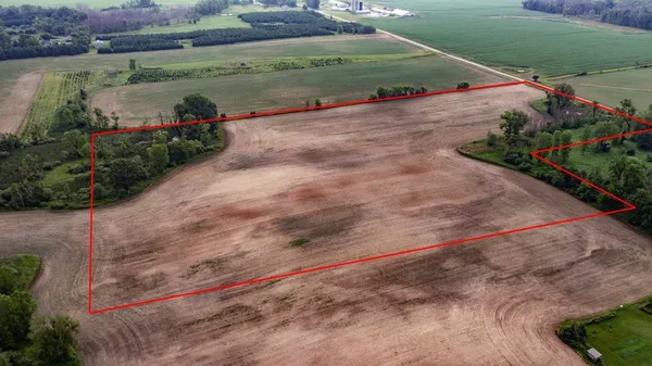 $359,400 | Blueberry Road, Unit 4, Bear Creek, WI 54922