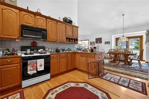 $710,000 | 133 Willowbrook Drive, Owasco, NY 13021