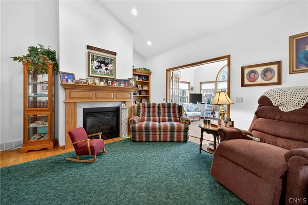 $769,900 | 133 Willowbrook Drive, Owasco, NY 13021