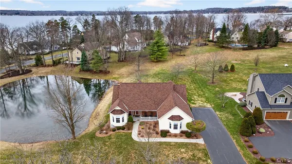$769,900 | 133 Willowbrook Drive, Owasco, NY 13021