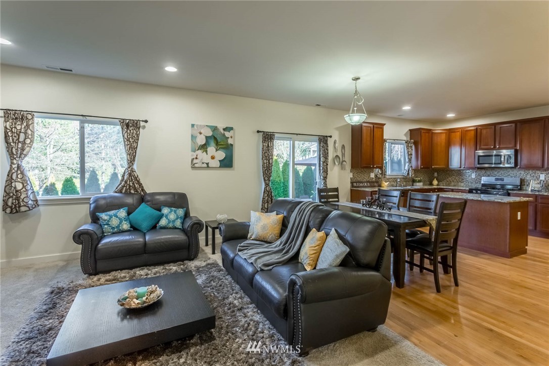 4115 240 Place Southeast Bothell, WA 98021 - Photo 7 of 22