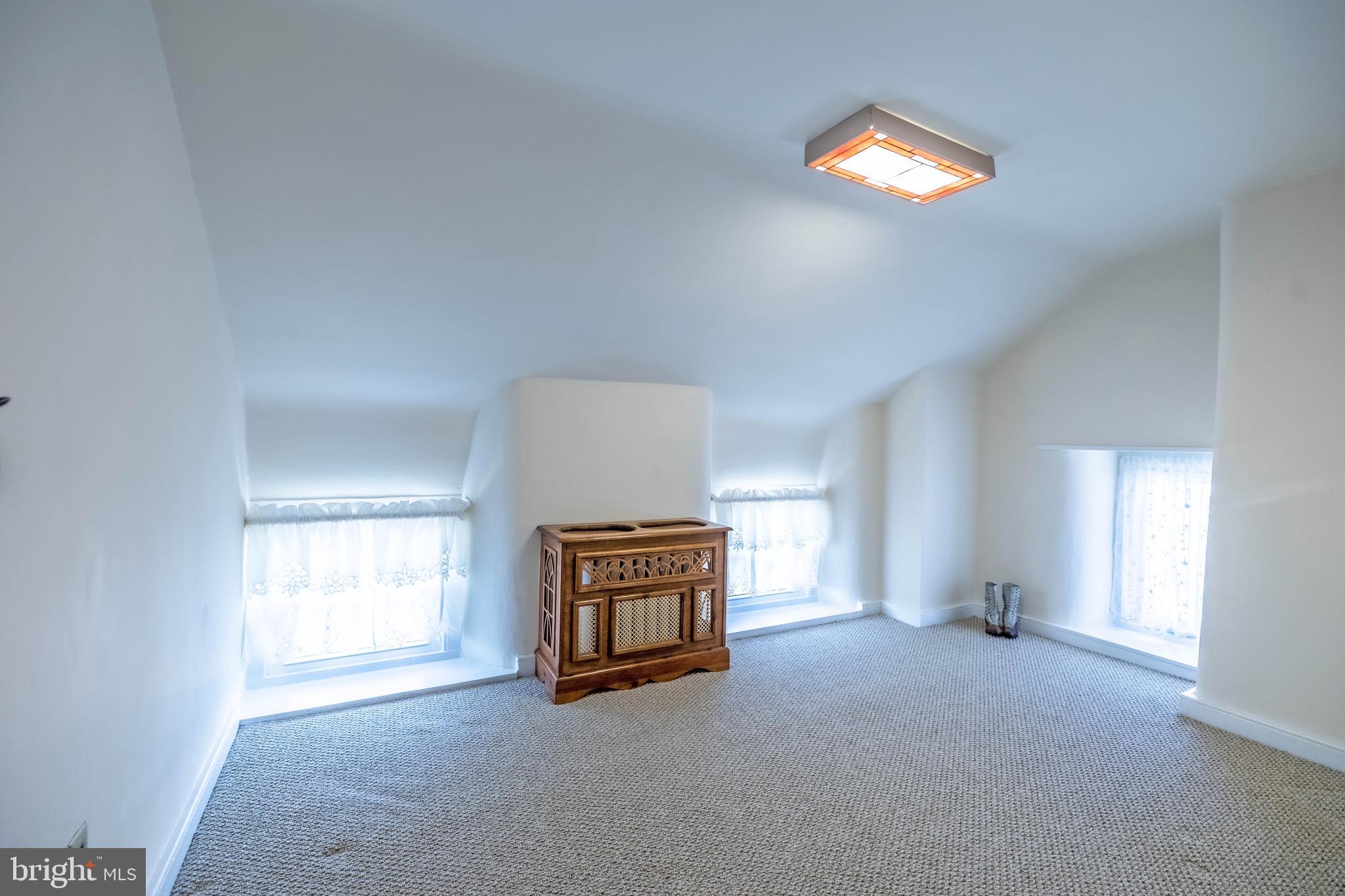 8025 Pine Road Philadelphia, PA 19111 - Photo 26 of 32 Gallery Image 26