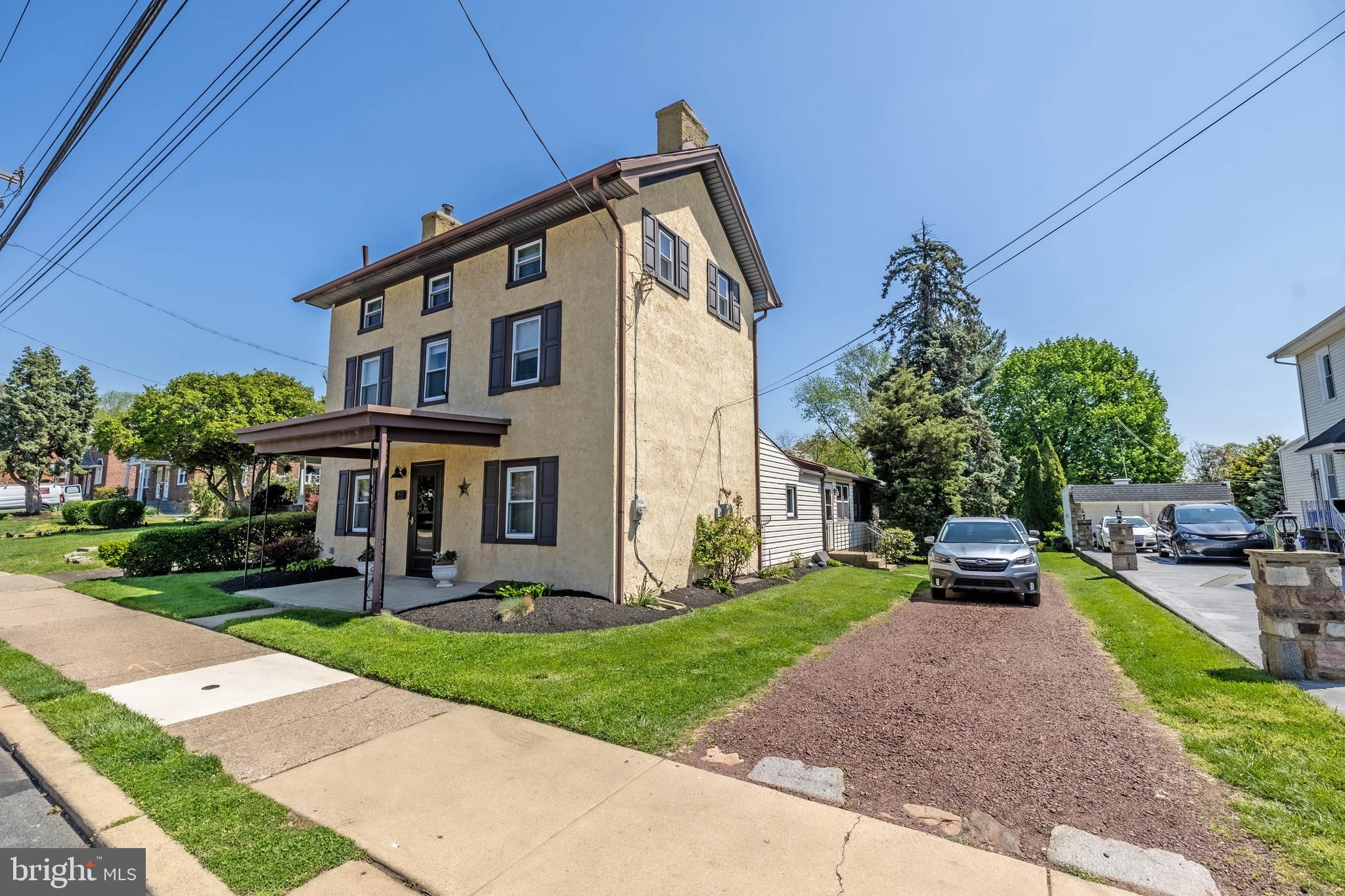 8025 Pine Road Philadelphia, PA 19111 - Photo 3 of 32 Gallery Image 3