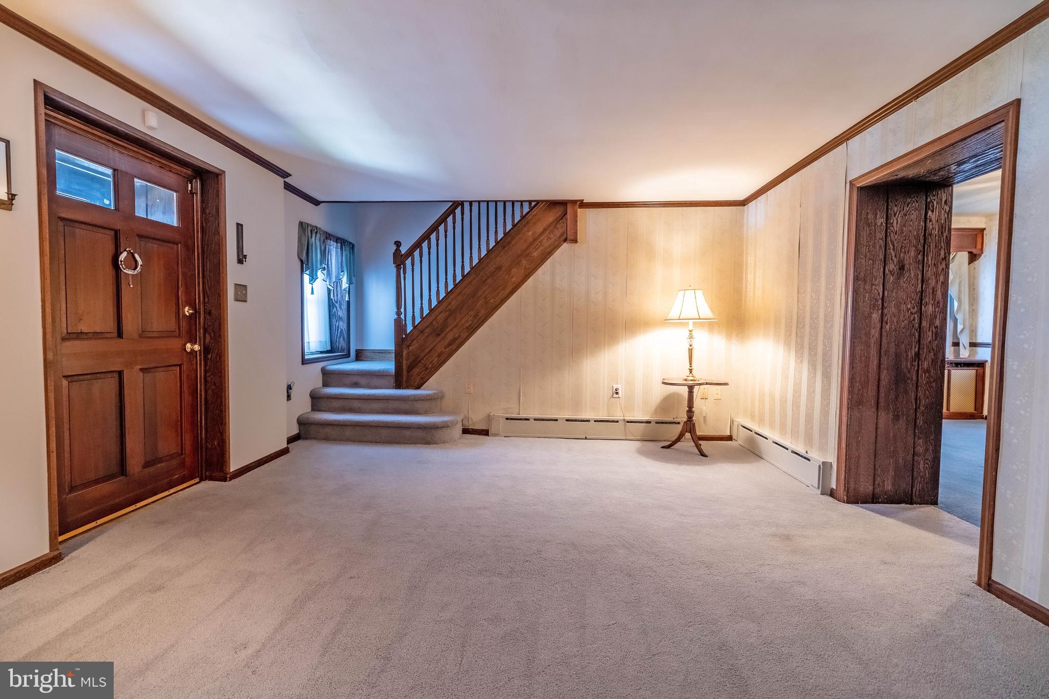 8025 Pine Road Philadelphia, PA 19111 - Photo 4 of 32 Gallery Image 4