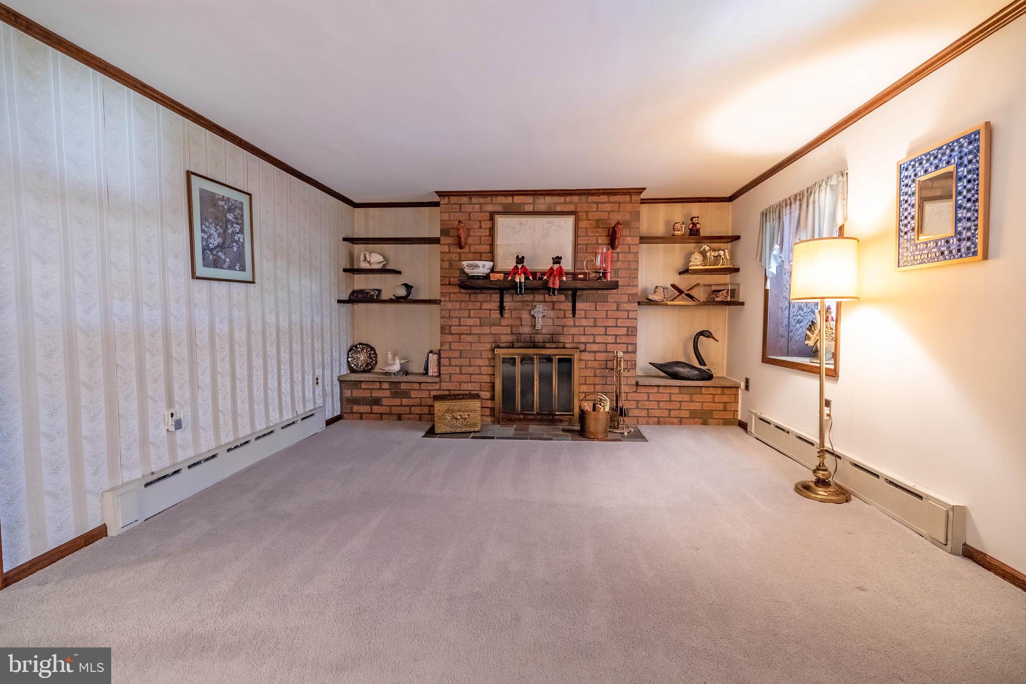 8025 Pine Road Philadelphia, PA 19111 - Photo 6 of 32 Gallery Image 6