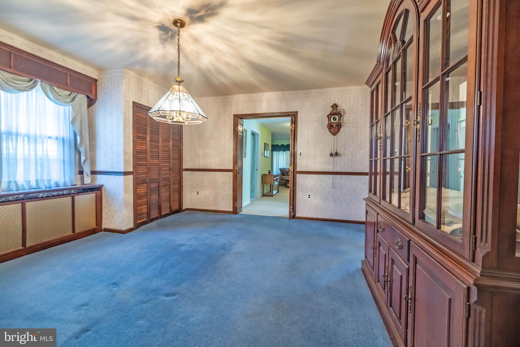 8025 Pine Road Philadelphia, PA 19111 - Photo 8 of 32 Gallery Image 8