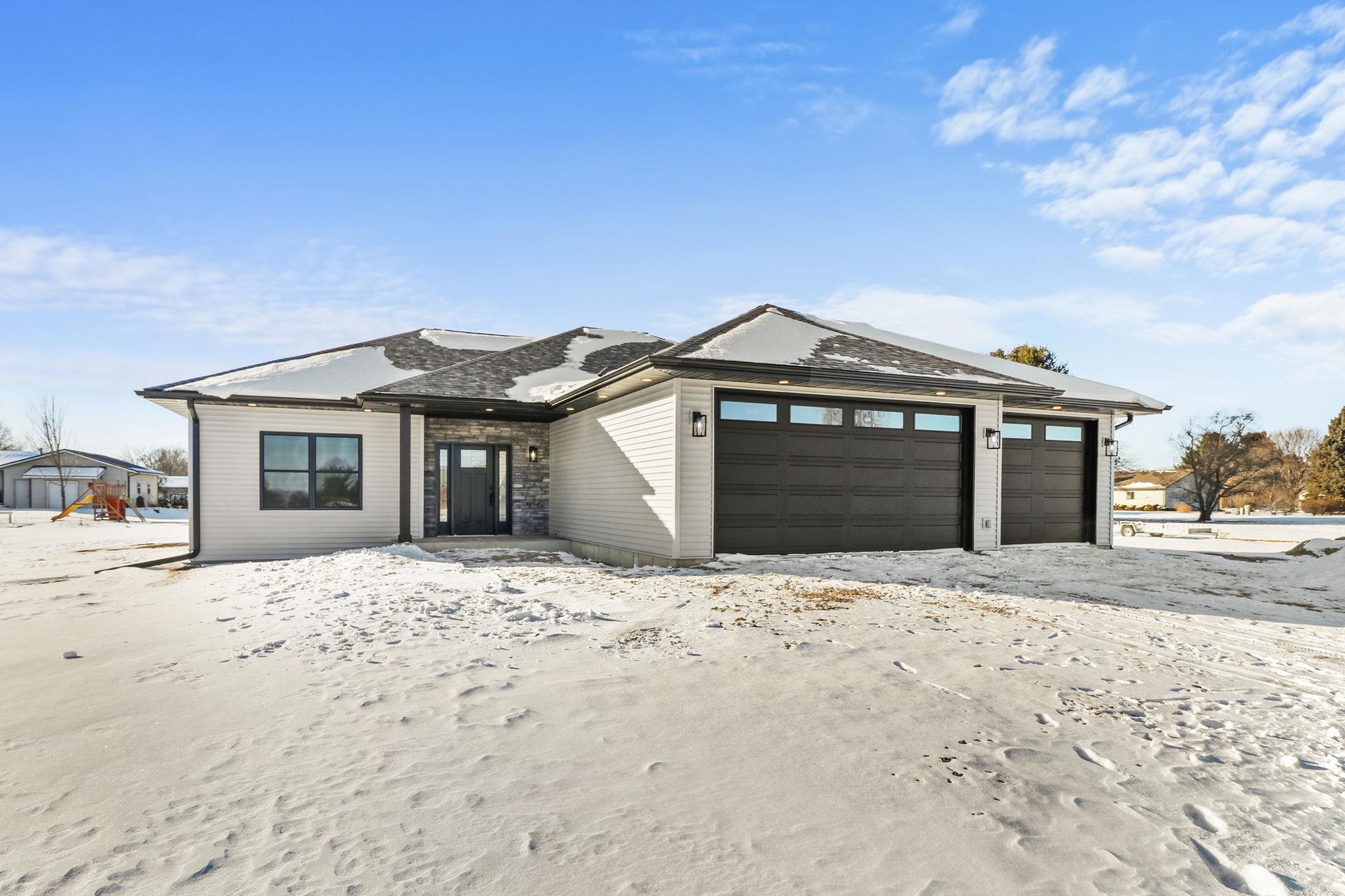 752 Erik Street Spring Green, WI 53588 - Photo 1 of 38