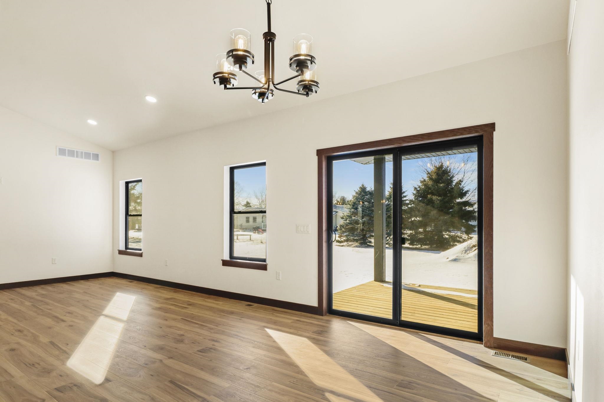 752 Erik Street Spring Green, WI 53588 - Photo 14 of 38