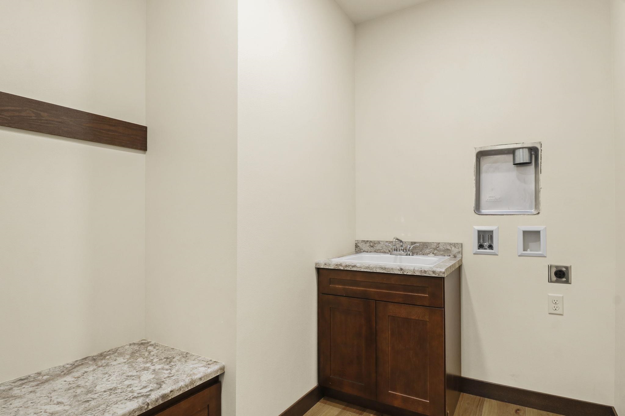 752 Erik Street Spring Green, WI 53588 - Photo 17 of 38