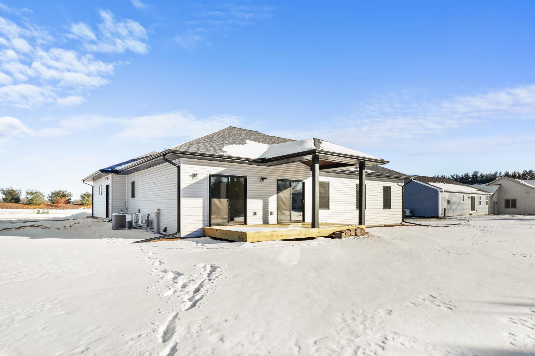 752 Erik Street Spring Green, WI 53588 - Photo 33 of 38