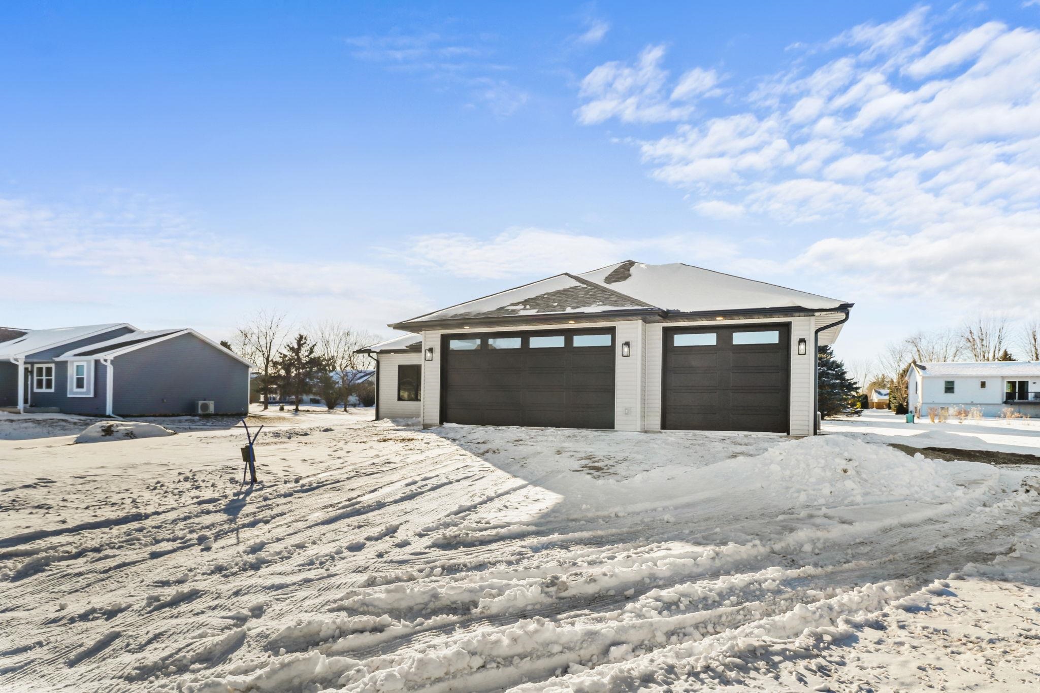 752 Erik Street Spring Green, WI 53588 - Photo 37 of 38