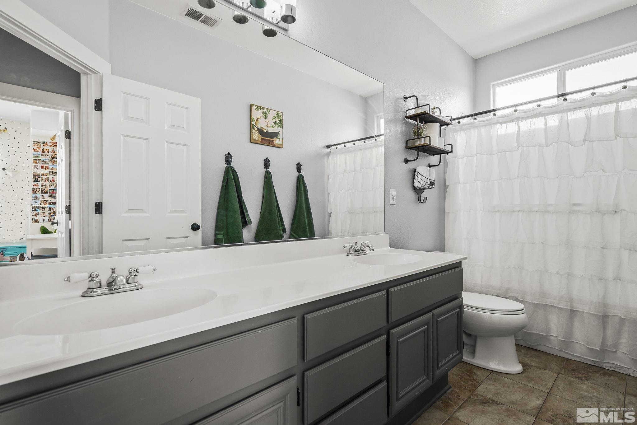 1645 Brentford Way Reno, NV 89521 - Photo 20 of 26 Photo 20