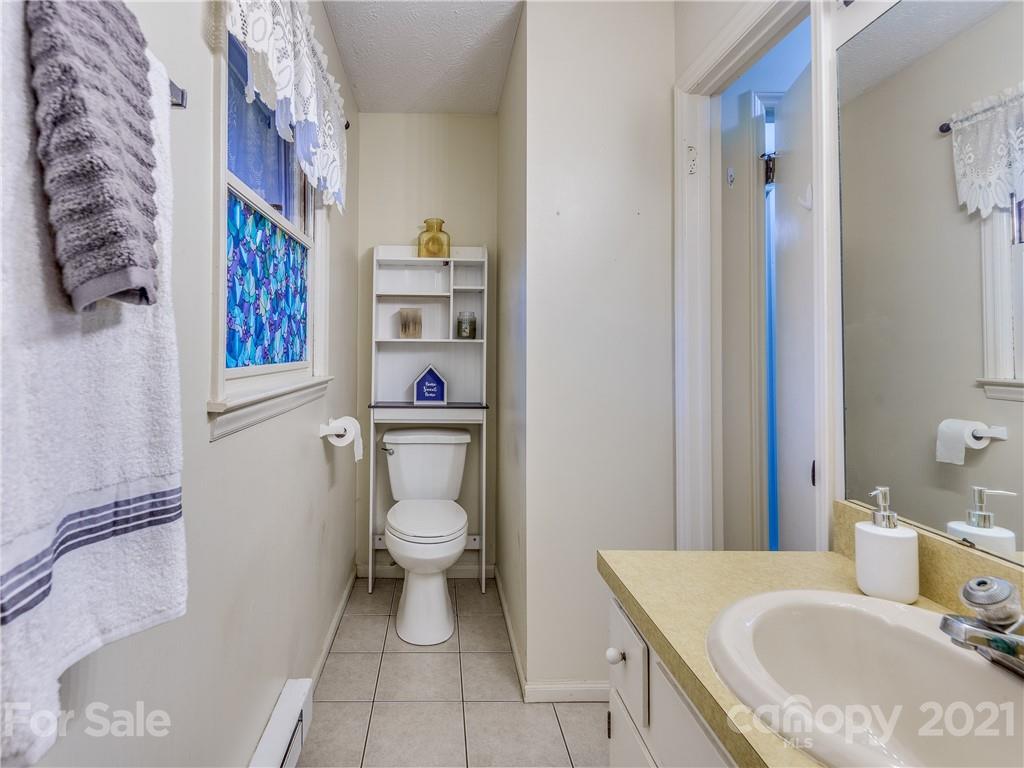 49 Pebblebrook Street Clyde, NC 28721 - Photo 12 of 28 Gallery Image 12