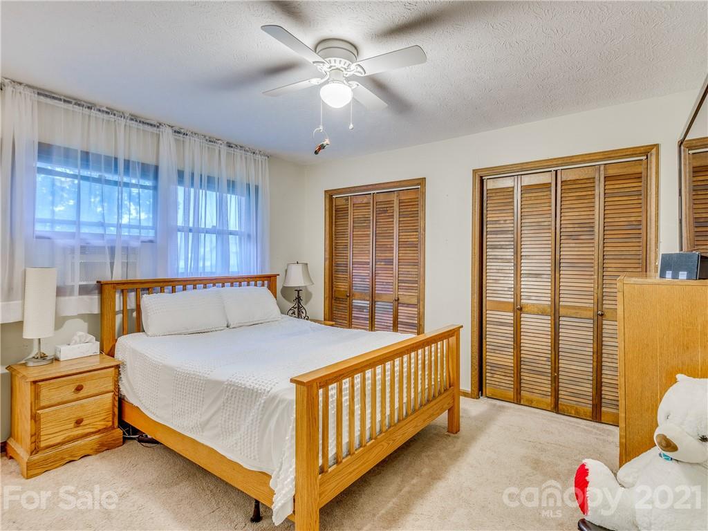49 Pebblebrook Street Clyde, NC 28721 - Photo 23 of 28 Gallery Image 23