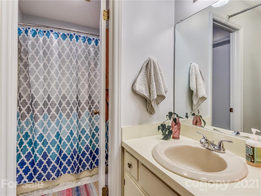 49 Pebblebrook Street Clyde, NC 28721 - Photo 27 of 28 Gallery Image 27