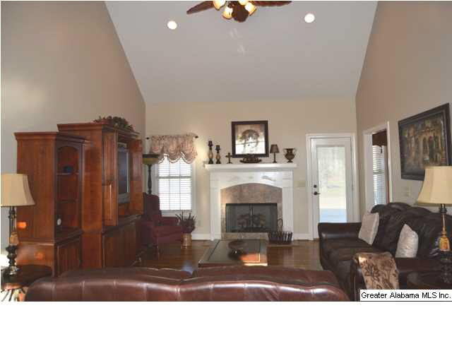 1102 Jackson Way Southwest Jacksonville, AL 36265 - Photo 3 of 30