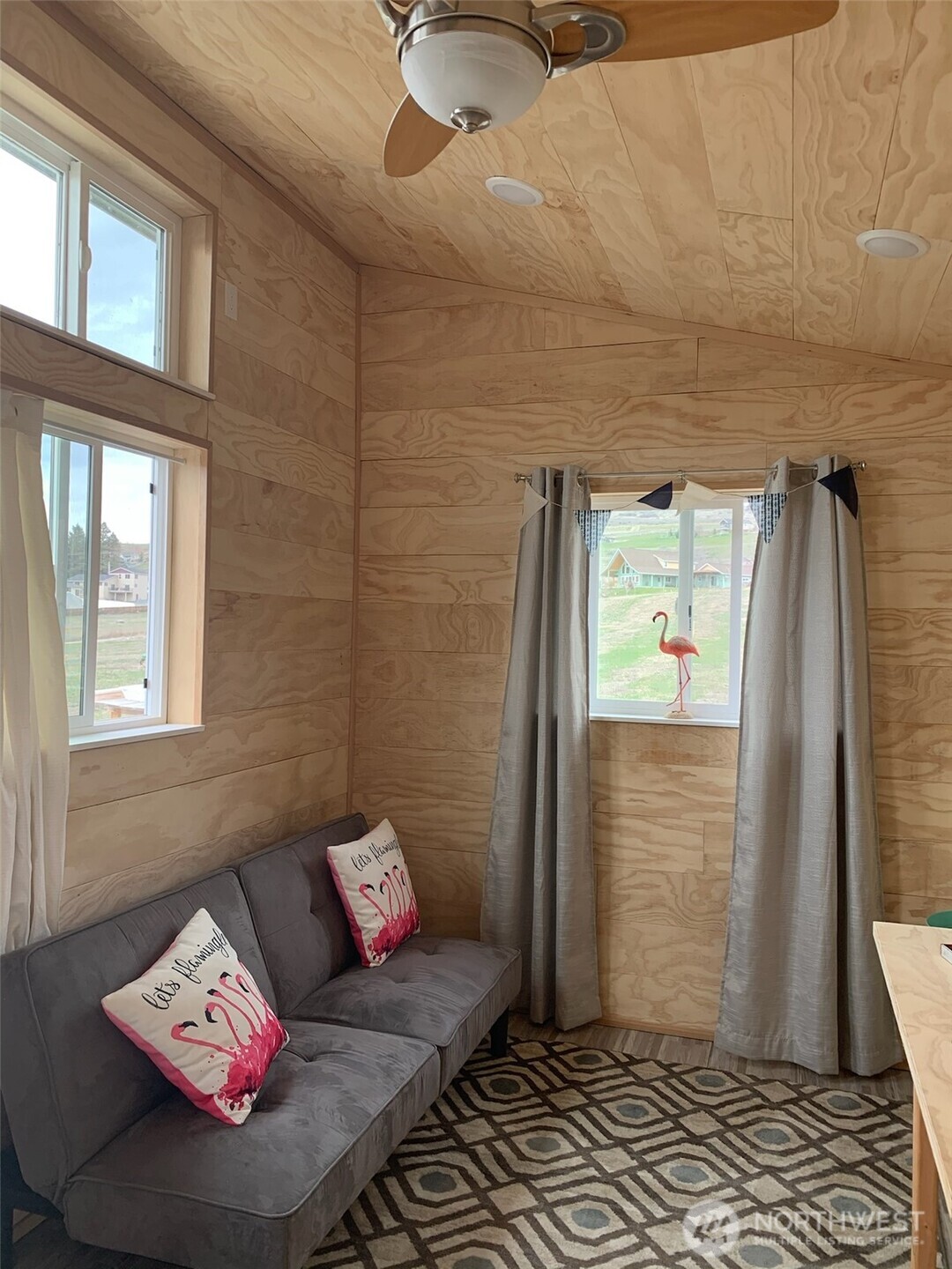 127 Hurley Lane Manson, WA 98831 - Photo 5 of 29