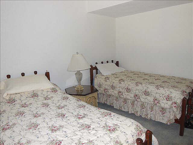 10035 Crabb Road Temperance, MI 48182 - Photo 19 of 20 Bedroom