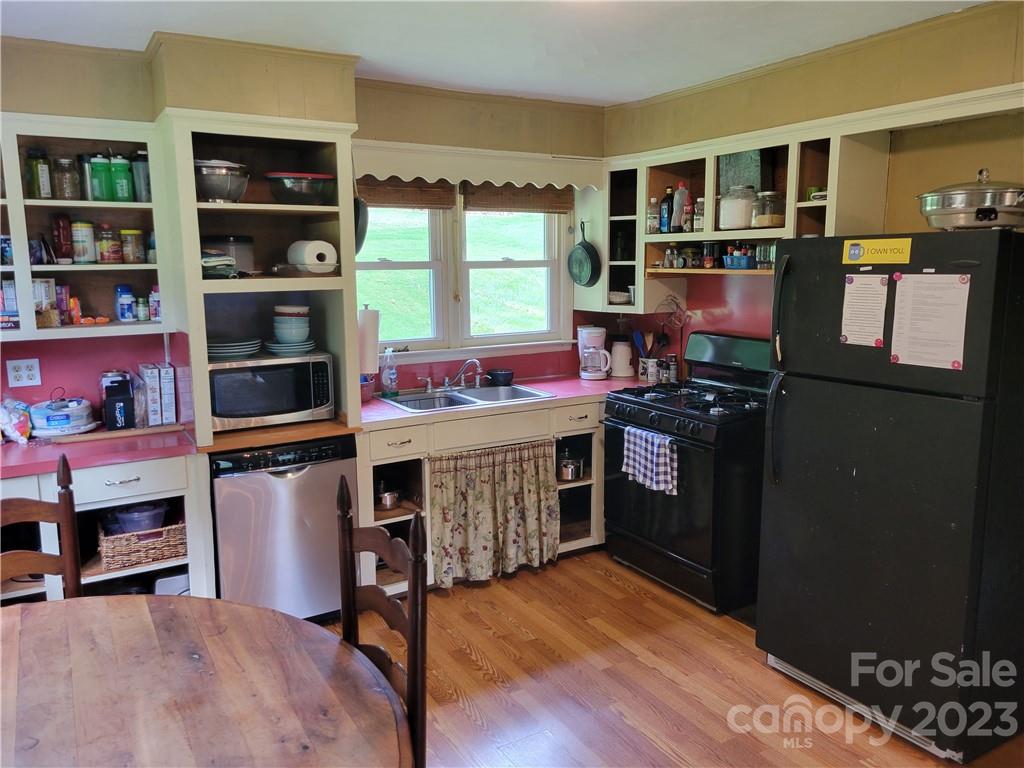 1227 Newfound Road Leicester, NC 28748 - Photo 18 of 30
