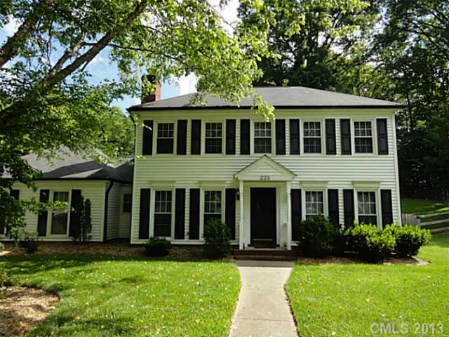 225 Sandymead Road Matthews, NC 28105 - Photo 1 of 6 Gallery Image 1