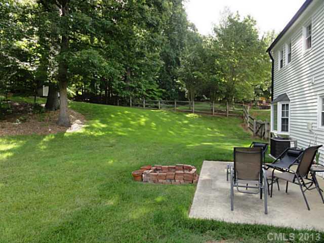 225 Sandymead Road Matthews, NC 28105 - Photo 2 of 6 Gallery Image 2