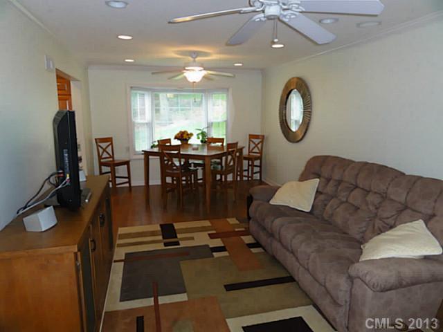 225 Sandymead Road Matthews, NC 28105 - Photo 5 of 6 Gallery Image 5