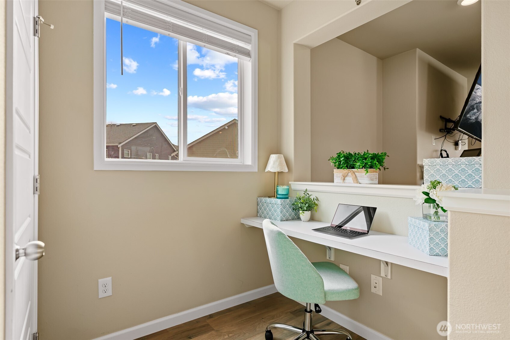 20408 Southeast 257th Street Covington, WA 98042 - Photo 15 of 37