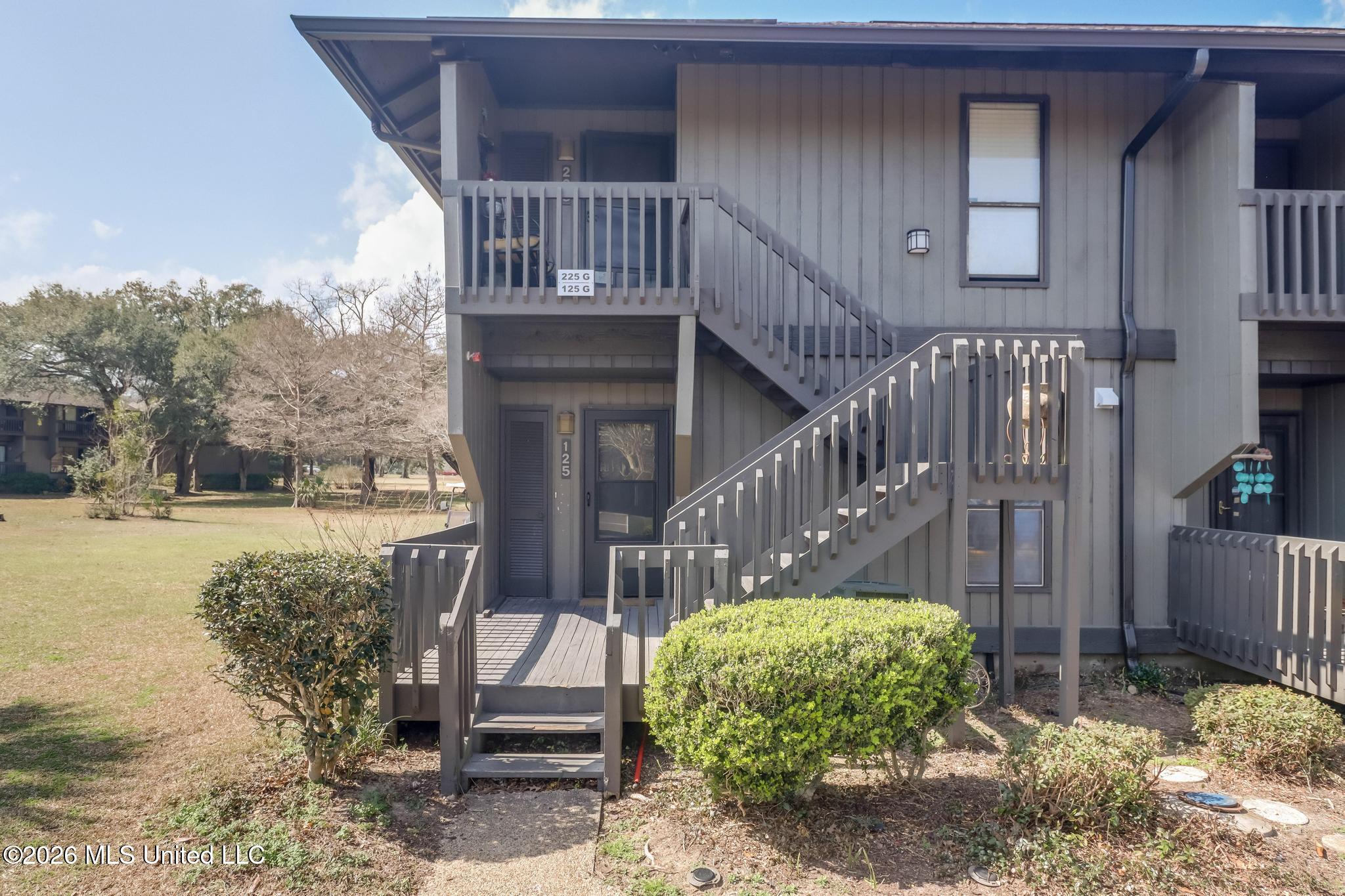125 Lanai Diamondhead, MS 39525 - Photo 1 of 13 Ext