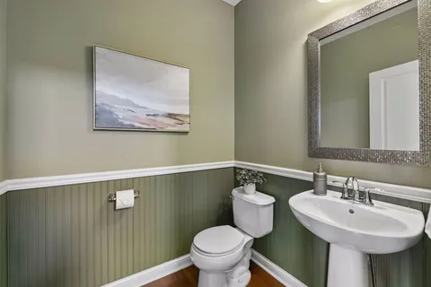 $650,000 | 2715 Fieldstone Drive, Victoria, MN 55386