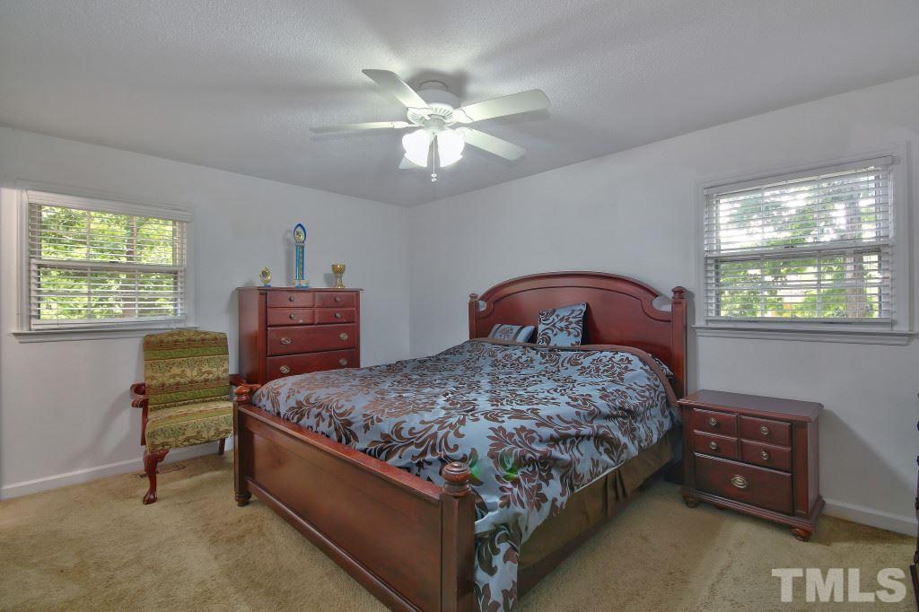 1632 Marshburn Road Wendell, NC 27591 - Photo 11 of 19 Lots of natural light flowing into this room!
