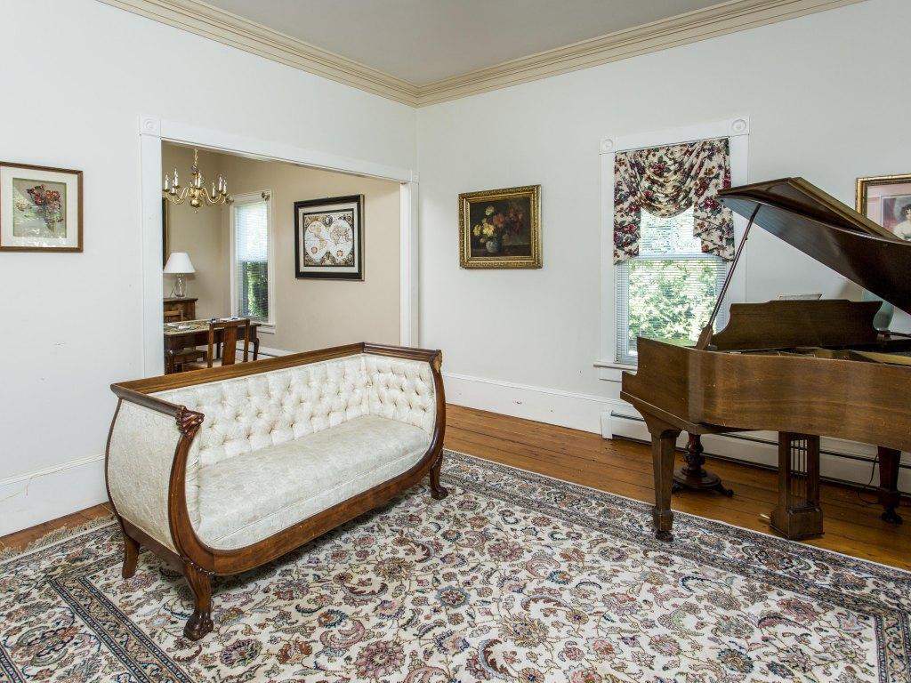 25 School Street Boothbay, ME 04544 - Photo 14 of 37 Front Parlor