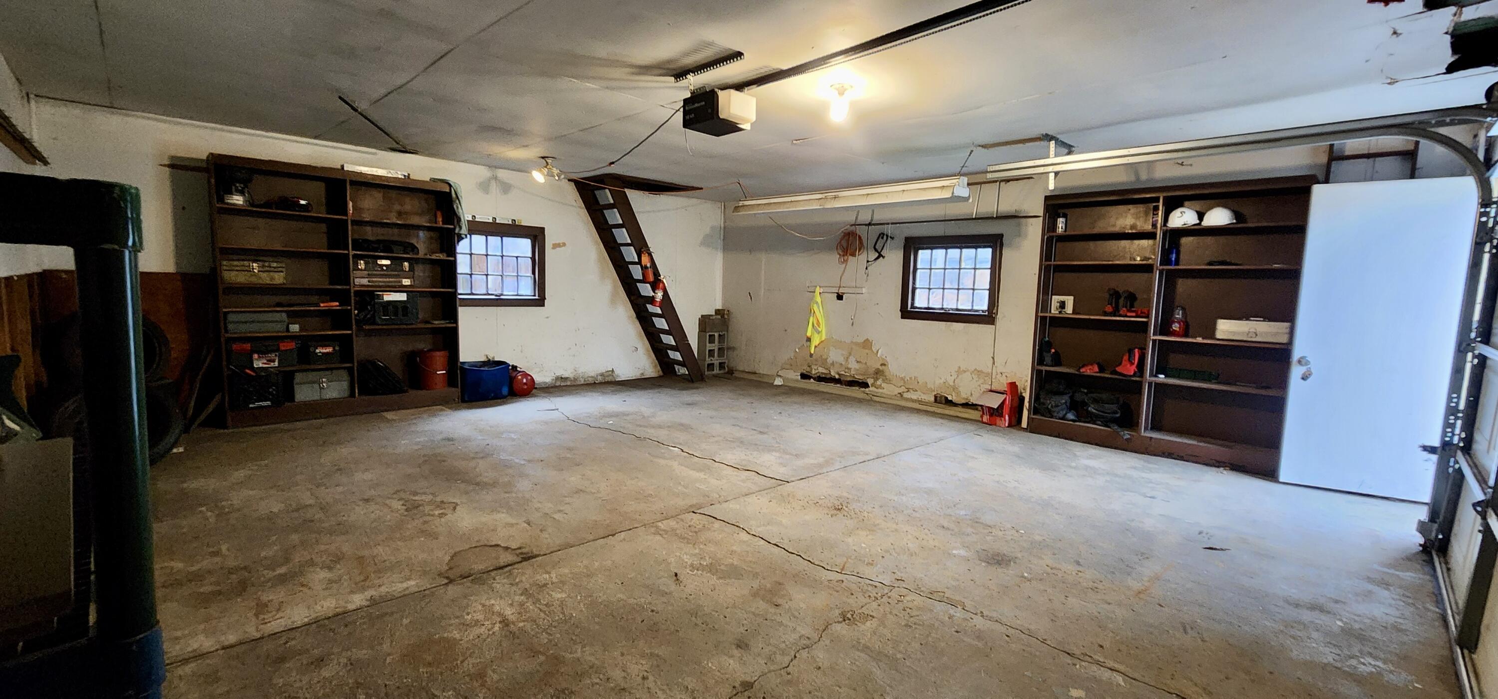 1801 North Wisconsin Street, Unit UPPR Racine, WI 53402 - Photo 14 of 18 Garage