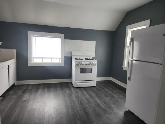 $1,050 | 1801 North Wisconsin Street, Unit UPPR, Racine, WI 53402