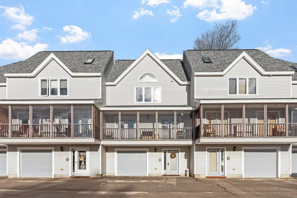 $395,000 | 35 Collins Landing Road, Unit 29, Weare, NH 03281