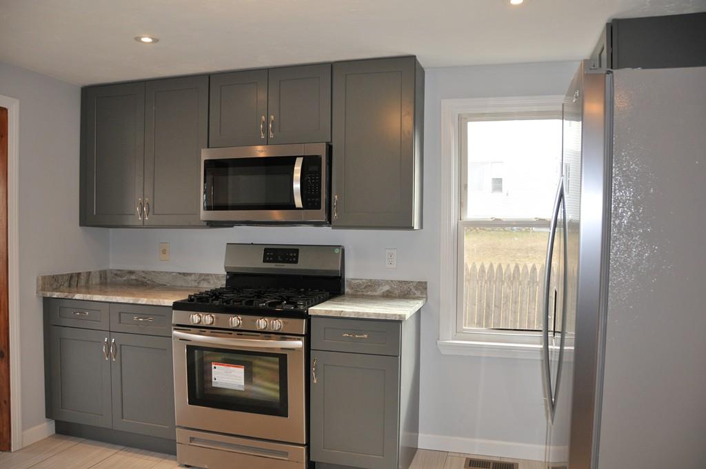 21 Marland Road Worcester, MA 01606 - Photo 12 of 38 Gallery Image 12