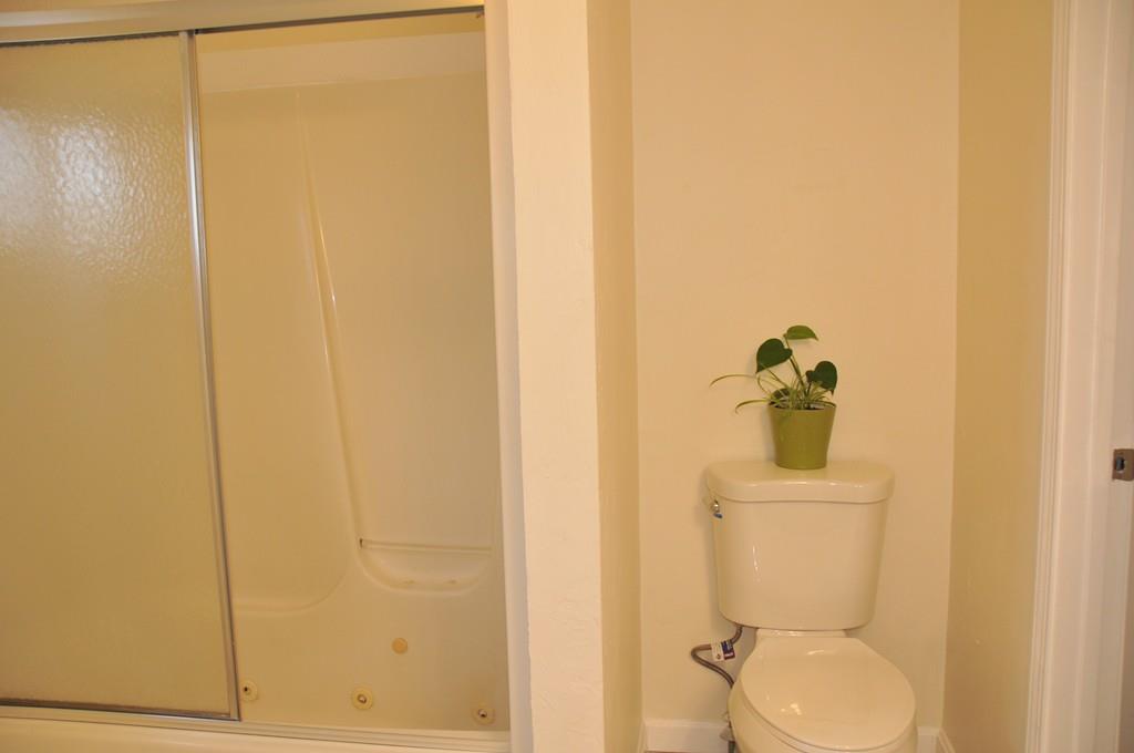 21 Marland Road Worcester, MA 01606 - Photo 28 of 38 Gallery Image 28