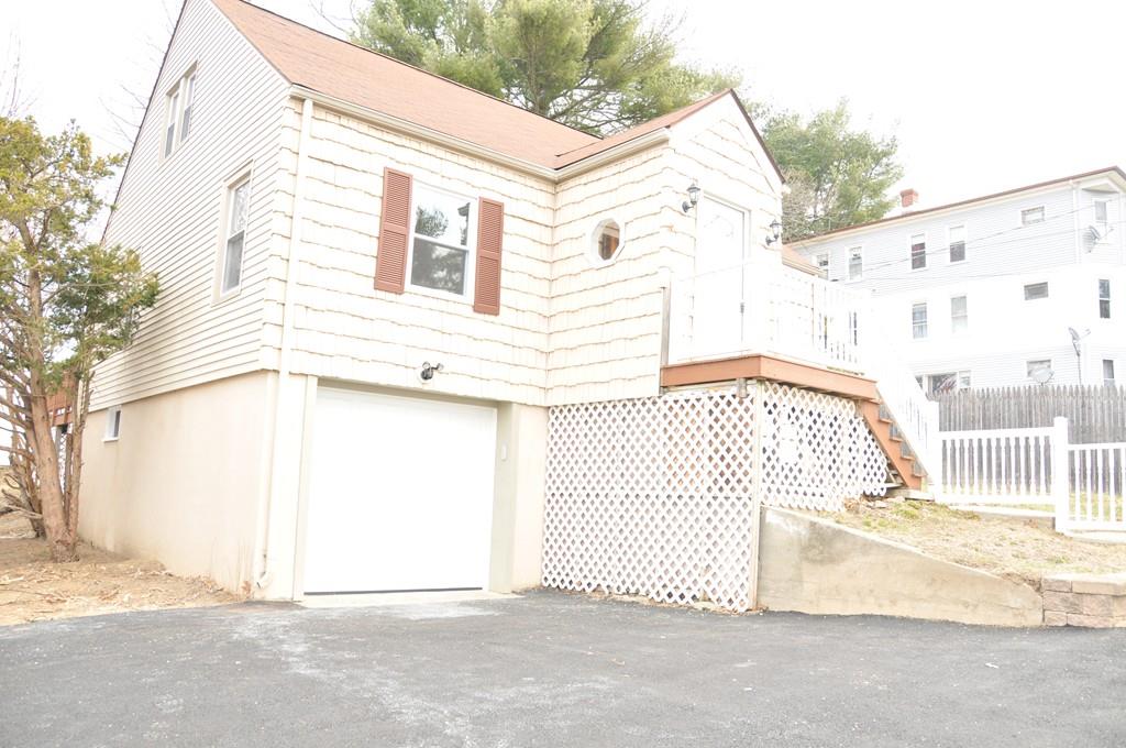 21 Marland Road Worcester, MA 01606 - Photo 3 of 38 Gallery Image 3