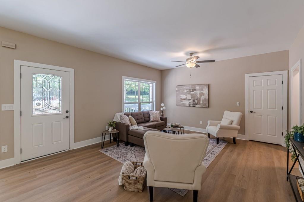 10965 Highridge Court Hampton, GA 30228 - Photo 8 of 52