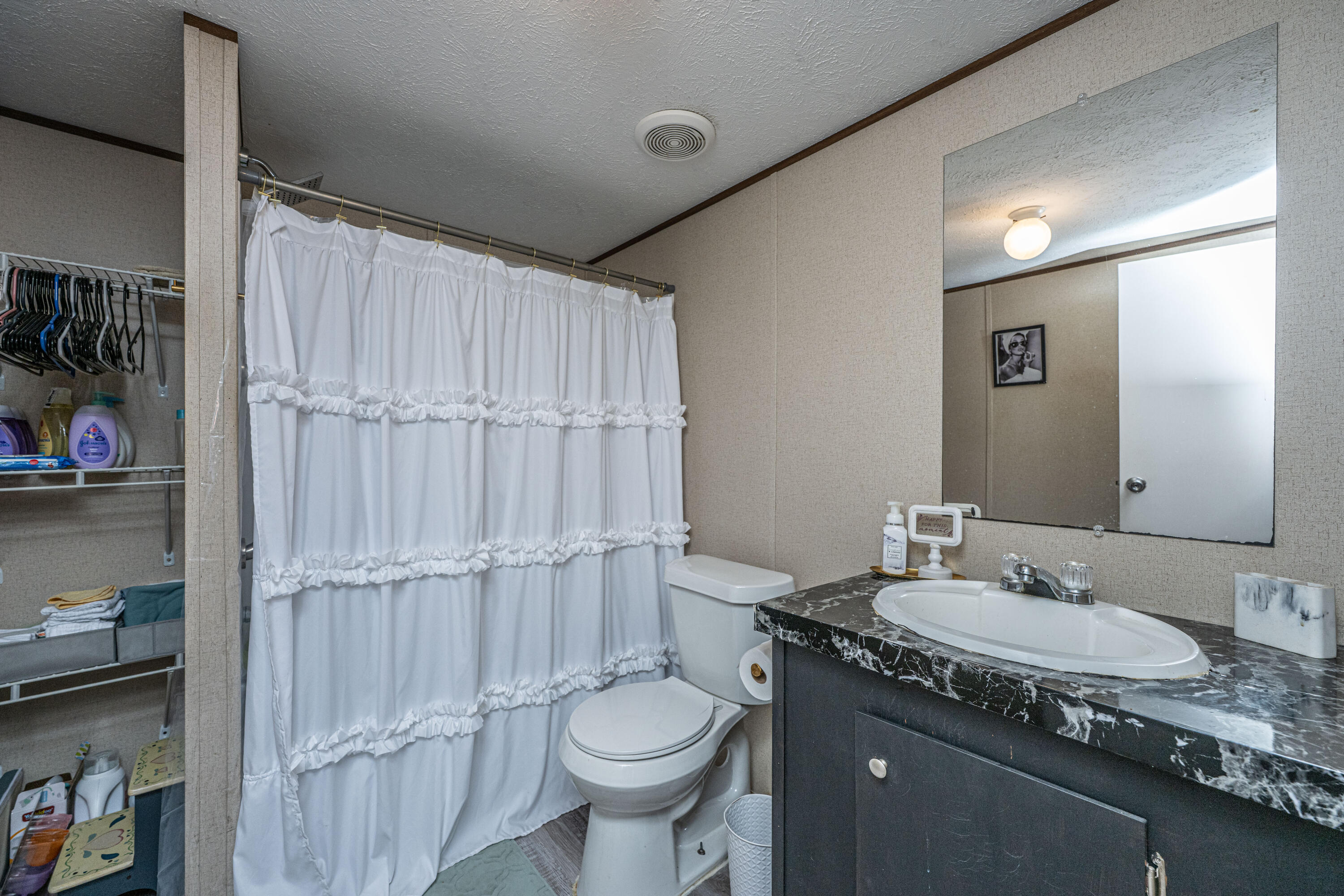 845 East Butternut Road Summerville, SC 29483 - Photo 19 of 24 845EButternut034