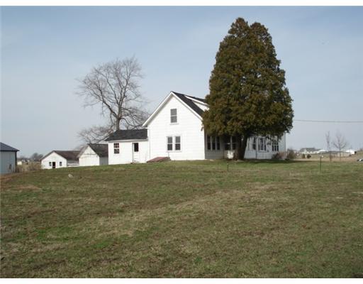 8928 C R 11 De Graff, OH 43318 - Photo 3 of 18