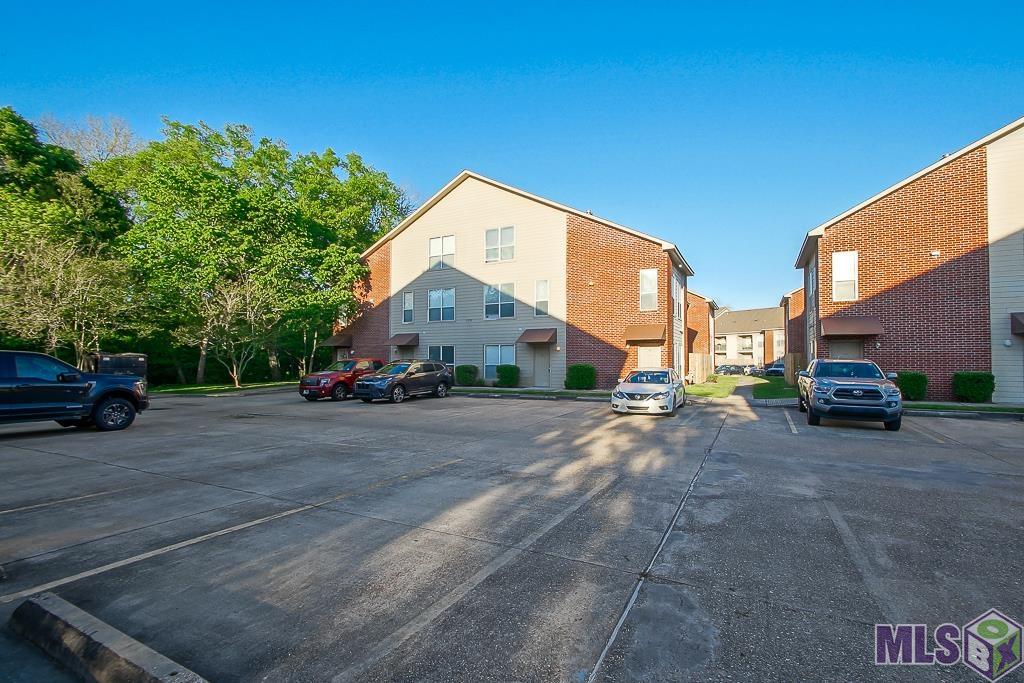 5151 Etta Street, Unit 3B Baton Rouge, LA 70820 - Photo 2 of 22 Gallery Image 2