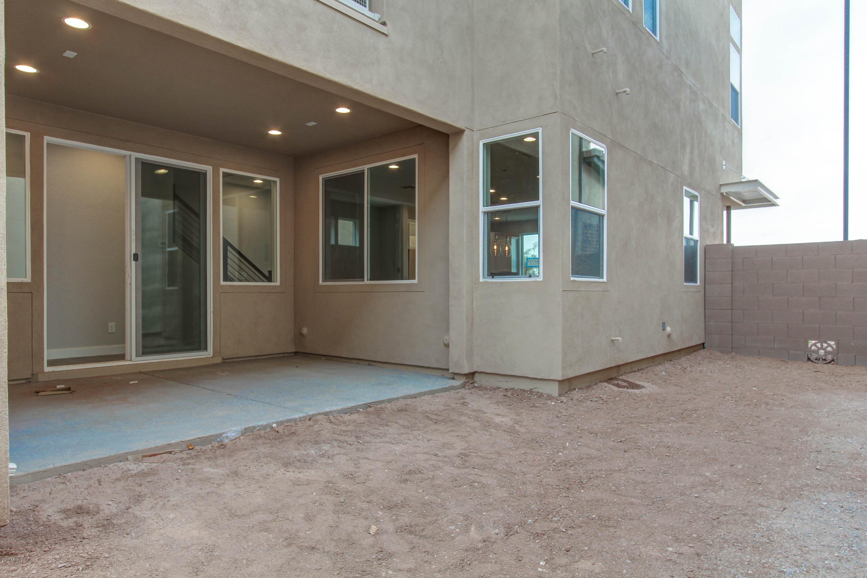 7163 West Post Road Chandler, AZ 85226 - Photo 7 of 15 007_Side Yard