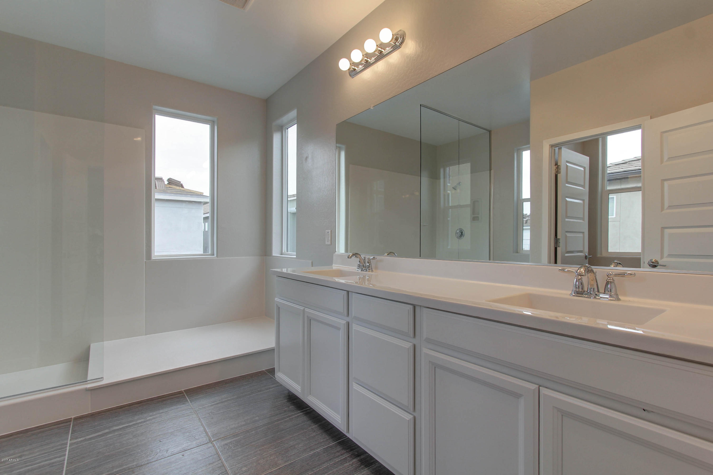 7163 West Post Road Chandler, AZ 85226 - Photo 10 of 15 010_Master Bathroom