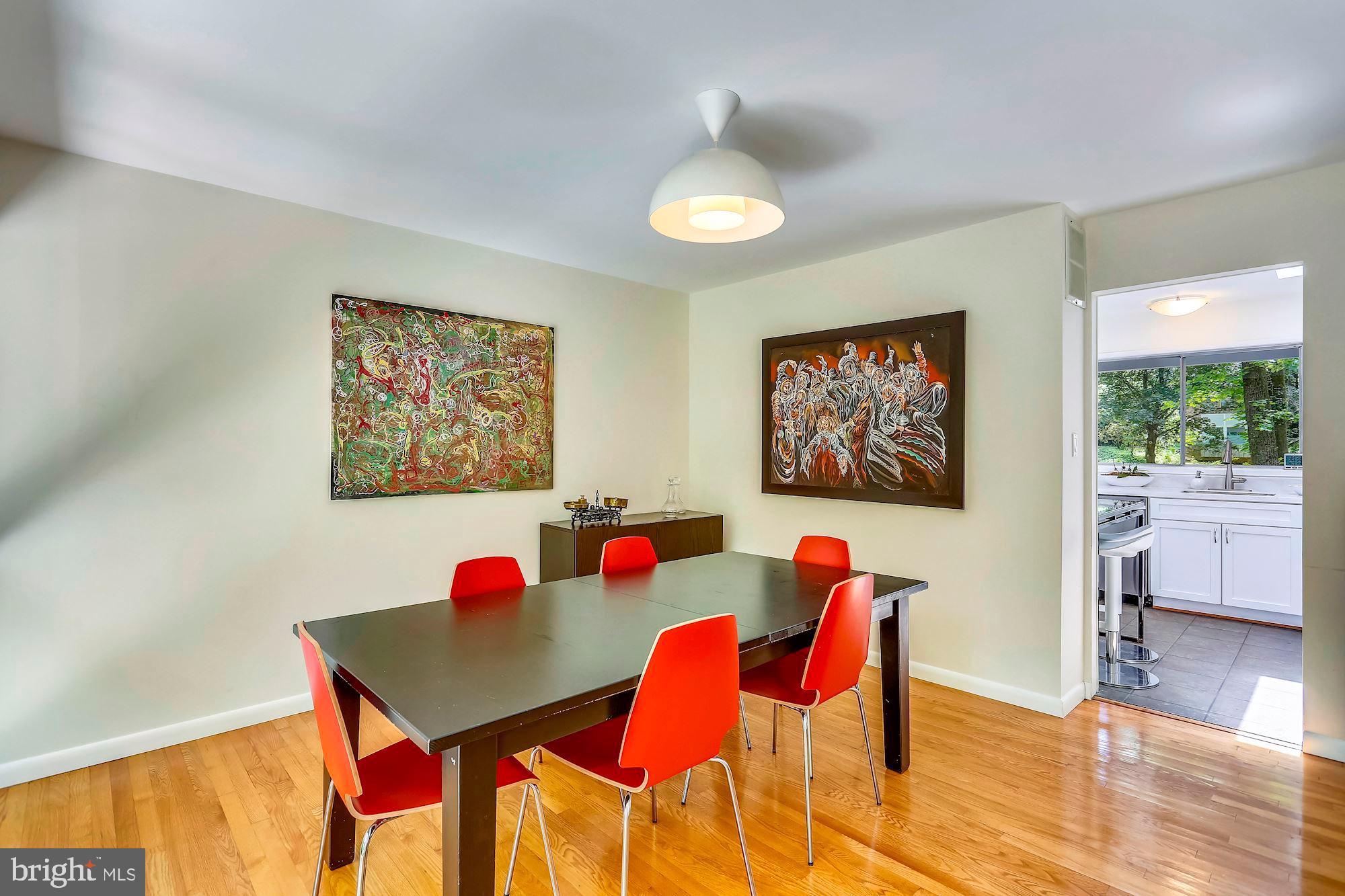 8300 Still Spring Court Bethesda, MD 20817 - Photo 12 of 43 Gallery Image 12